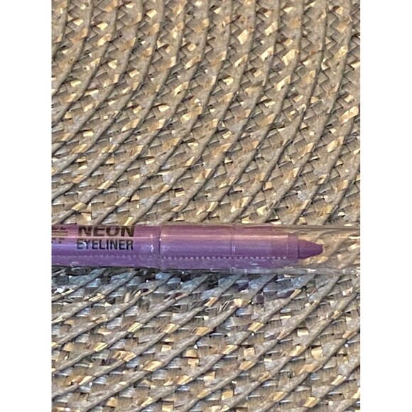 NWT NYX Chromatic purple lipgloss + LA Girl Neon Shockwave purple eyeliner - Picture 7 of 8
